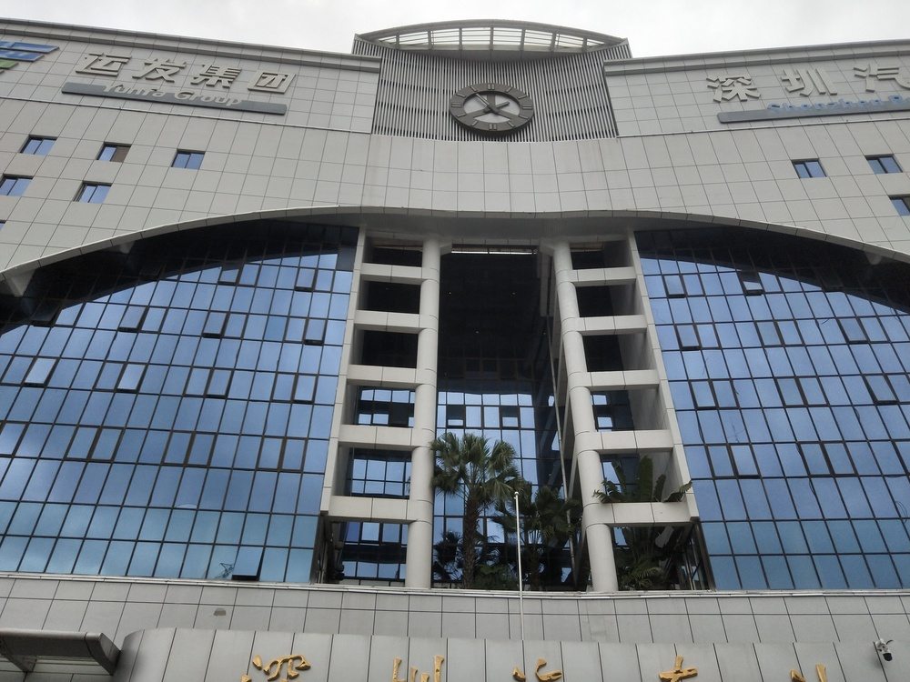 银湖大厦外观图1